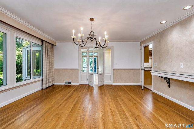 24 Inverness Road, Trumbull, CT 06611