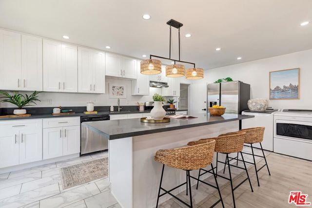 1060 22nd Street, Santa Monica, CA 90403