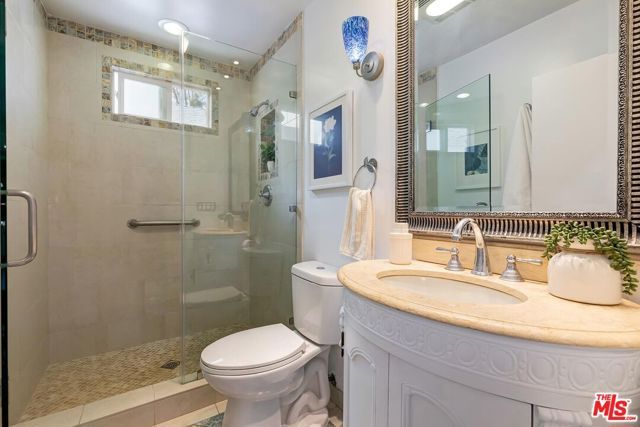 1060 22nd Street, Santa Monica, CA 90403