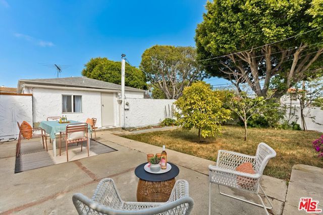 1060 22nd Street, Santa Monica, CA 90403