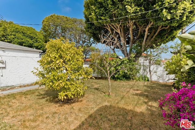1060 22nd Street, Santa Monica, CA 90403