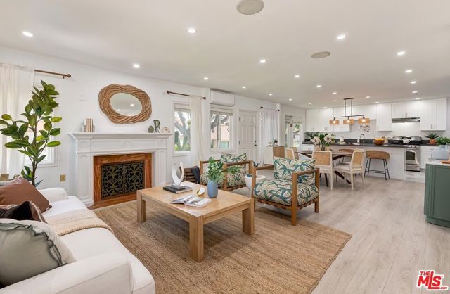 1060 22nd Street, Santa Monica, CA 90403