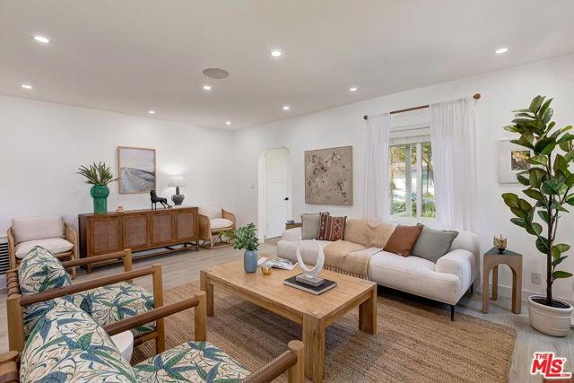 1060 22nd Street, Santa Monica, CA 90403