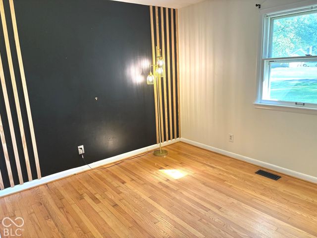 1404 Orchard Park Drive N, Carmel, IN 46280