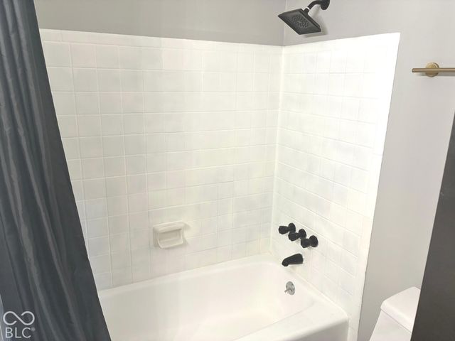 1404 Orchard Park Drive N, Carmel, IN 46280