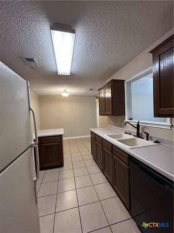 1642 W County Line Road, New Braunfels, TX 78130