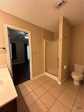 1642 W County Line Road, New Braunfels, TX 78130