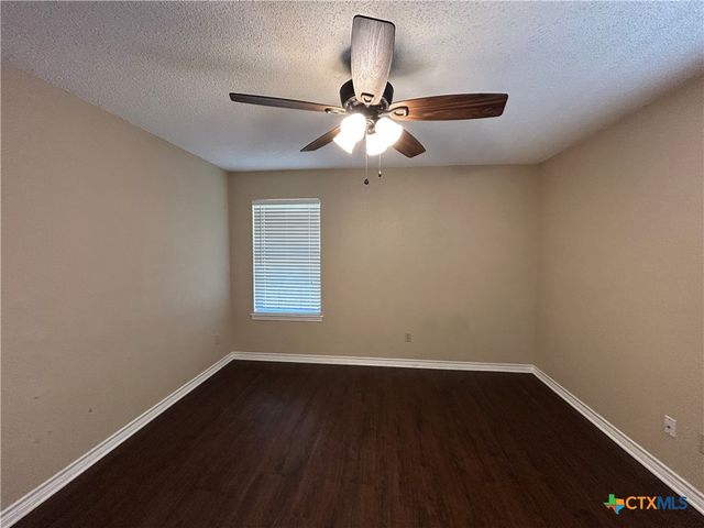 1642 W County Line Road, New Braunfels, TX 78130