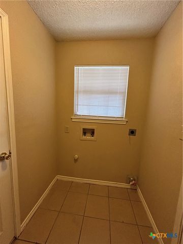 1642 W County Line Road, New Braunfels, TX 78130