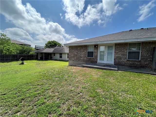 1642 W County Line Road, New Braunfels, TX 78130