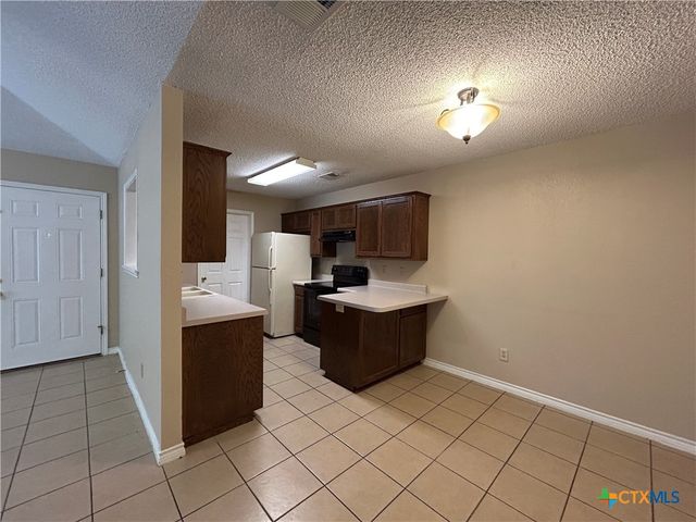 1642 W County Line Road, New Braunfels, TX 78130