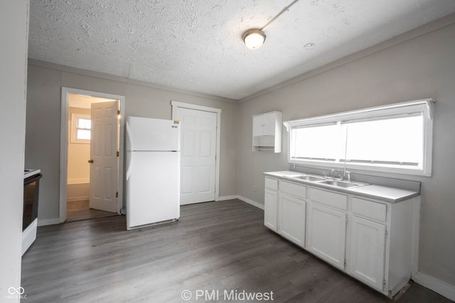 2011 Applegate Street, Indianapolis, IN 46203