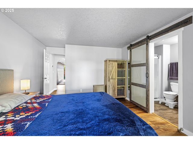 105 Ne 49TH Ave, Hillsboro, OR 97124