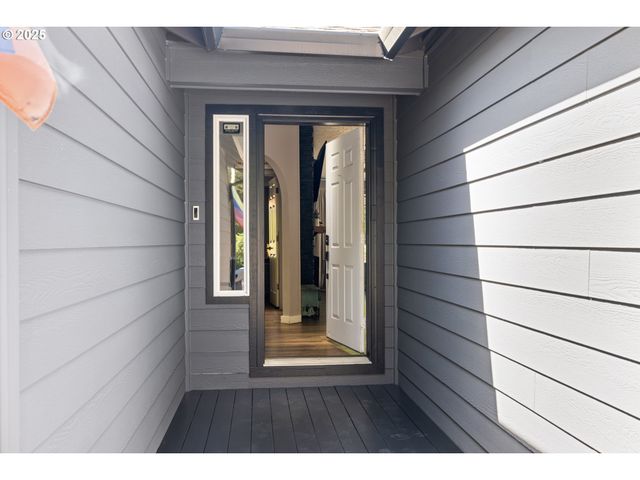 105 Ne 49TH Ave, Hillsboro, OR 97124