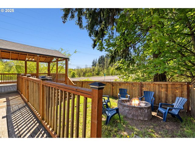 105 Ne 49TH Ave, Hillsboro, OR 97124