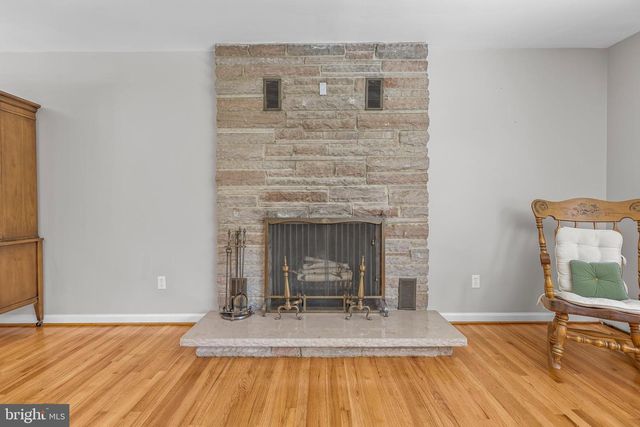 87 HILLSIDE DR, Robbinsville, NJ 08691