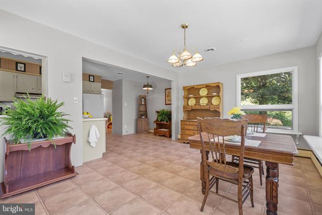 87 HILLSIDE DR, Robbinsville, NJ 08691