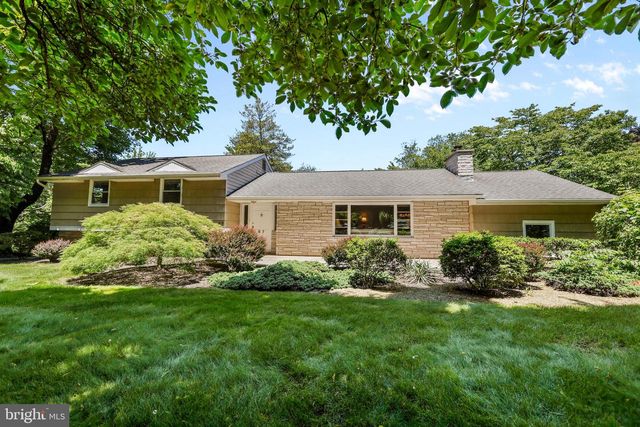 87 HILLSIDE DR, Robbinsville, NJ 08691