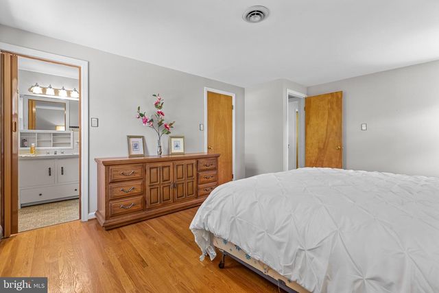 87 HILLSIDE DR, Robbinsville, NJ 08691