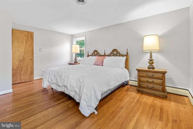 87 HILLSIDE DR, Robbinsville, NJ 08691
