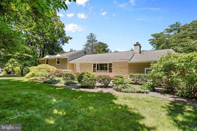 87 HILLSIDE DR, Robbinsville, NJ 08691