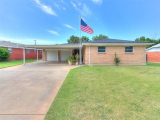 4725 Elmview Drive, Del City, OK 73115