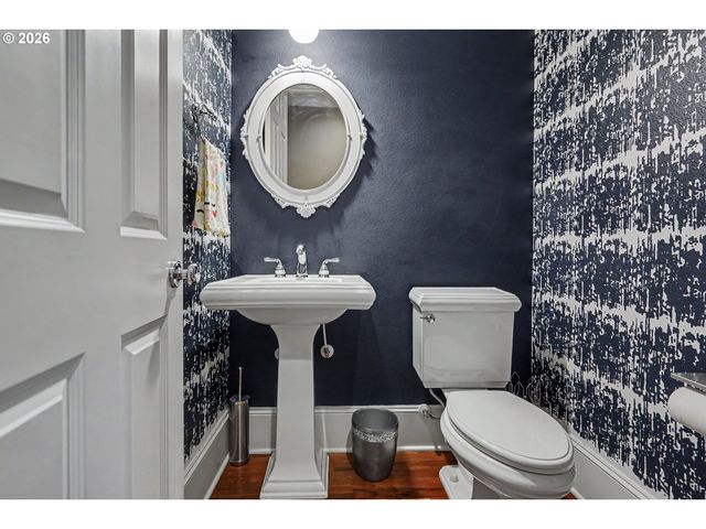 5490 Se WOODMILL Dr, Salem, OR 97306