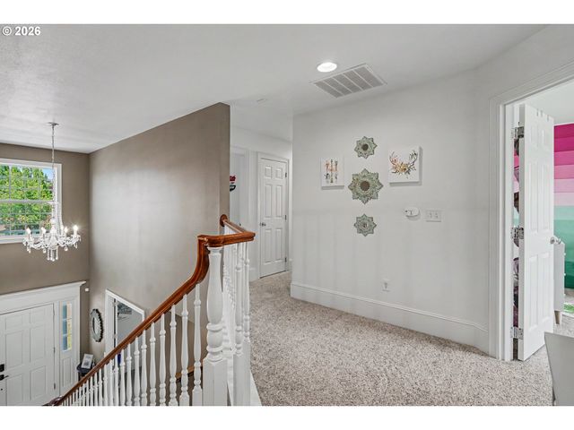 5490 Se WOODMILL Dr, Salem, OR 97306