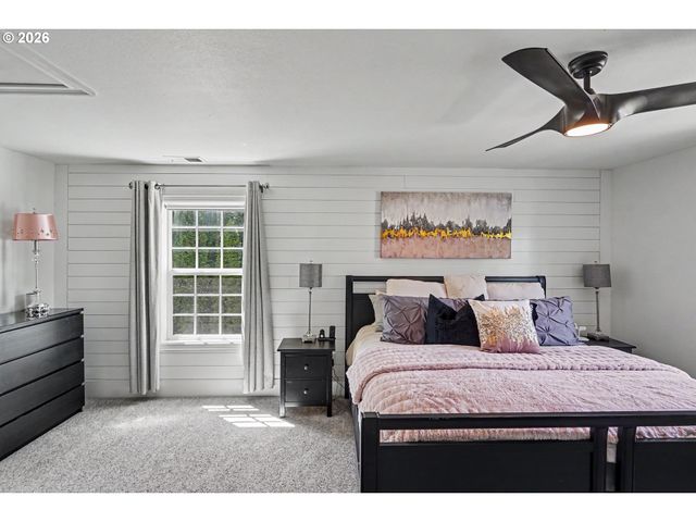 5490 Se WOODMILL Dr, Salem, OR 97306