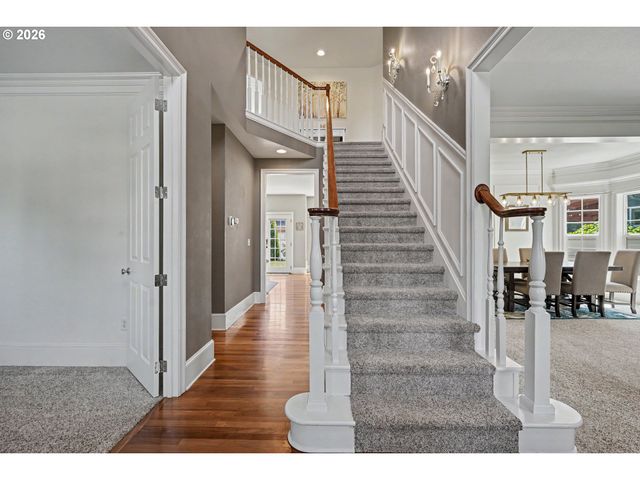 5490 Se WOODMILL Dr, Salem, OR 97306