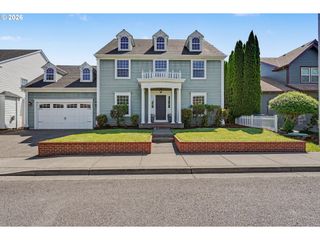 5490 Se WOODMILL Dr, Salem, OR 97306