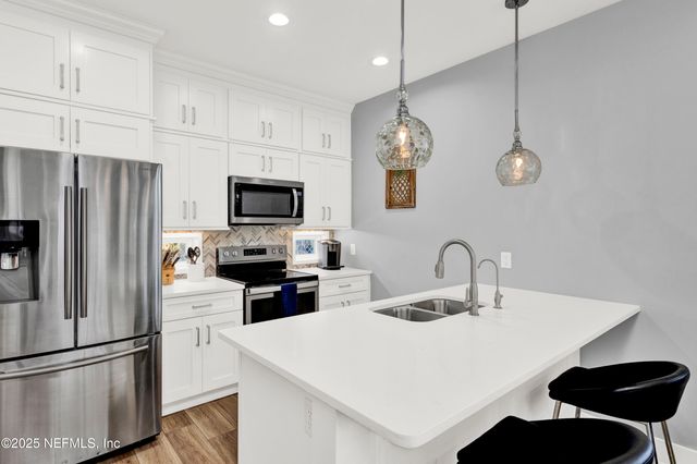 1306 1ST Street S, Jacksonville Beach, FL 32250