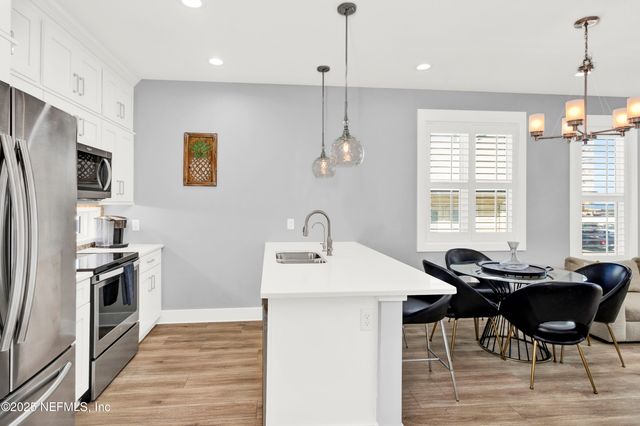 1306 1ST Street S, Jacksonville Beach, FL 32250