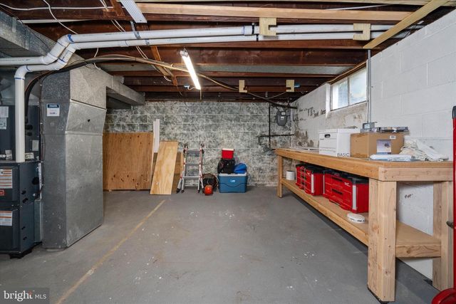 103 BESTFIELD RD, Wilmington, DE 19804