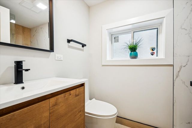 730 N Wilshire Lane, Arlington Heights, IL 60004