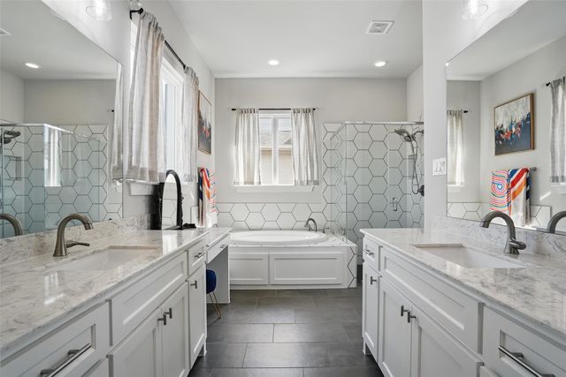 14341 Overlook Park Drive, Fort Worth, TX 76008