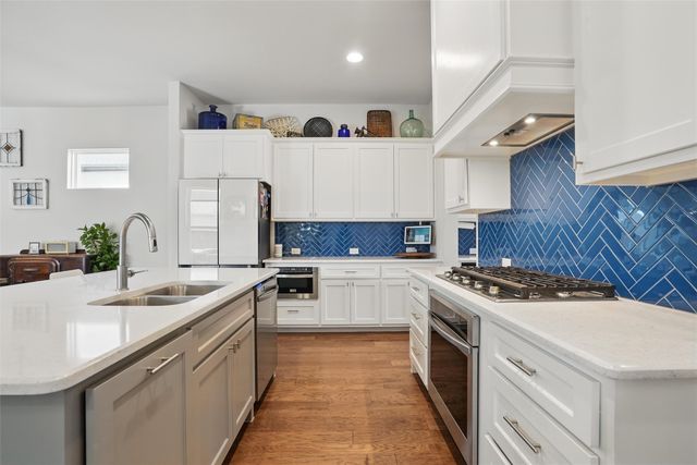 14341 Overlook Park Drive, Fort Worth, TX 76008