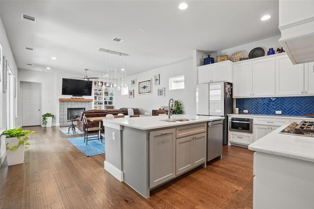 14341 Overlook Park Drive, Fort Worth, TX 76008