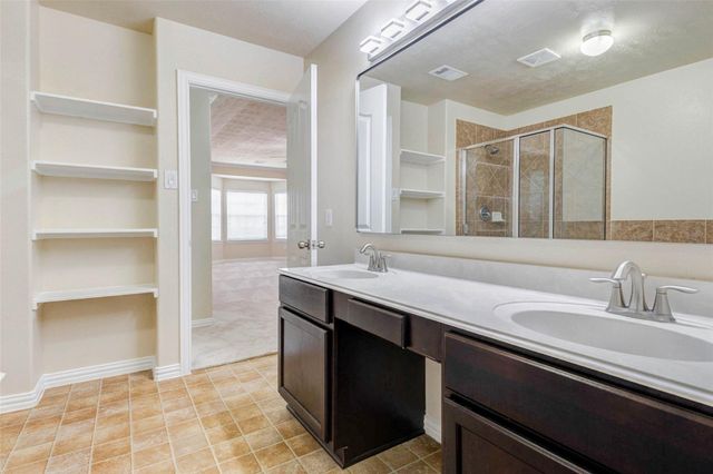 11532 Champions Green Drive, Houston, TX 77066