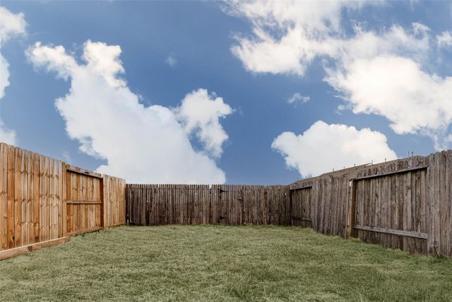 11532 Champions Green Drive, Houston, TX 77066