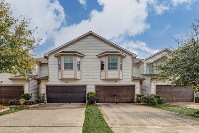 11532 Champions Green Drive, Houston, TX 77066
