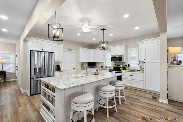 4808 Upper River Road, Jeffersonville, IN 47130