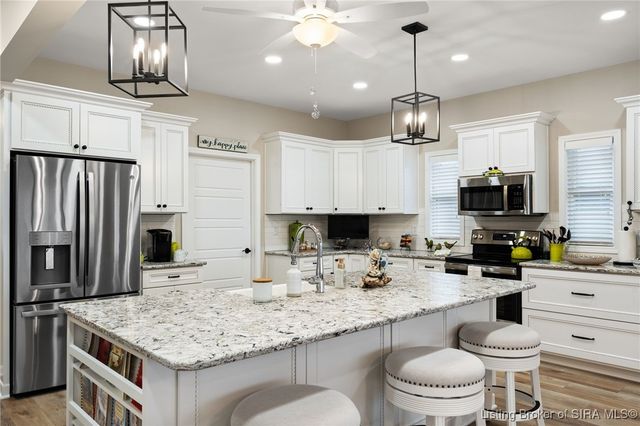 4808 Upper River Road, Jeffersonville, IN 47130