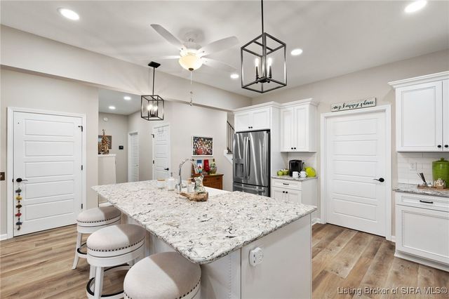 4808 Upper River Road, Jeffersonville, IN 47130