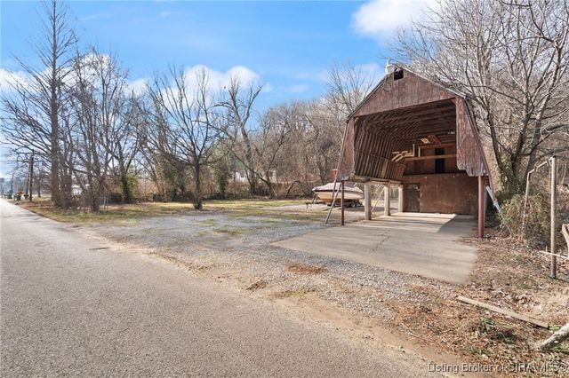 4808 Upper River Road, Jeffersonville, IN 47130