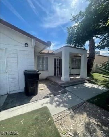 2932 Demetrius Avenue, Las Vegas, NV 89101