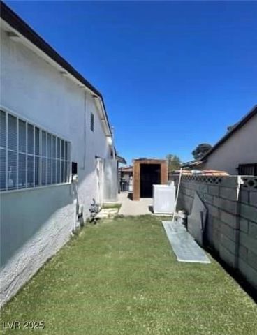 2932 Demetrius Avenue, Las Vegas, NV 89101