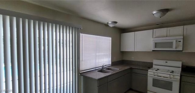 2932 Demetrius Avenue, Las Vegas, NV 89101