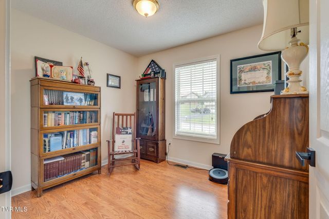 155 Thelma Hannabas Lane, Jonesborough, TN 37659