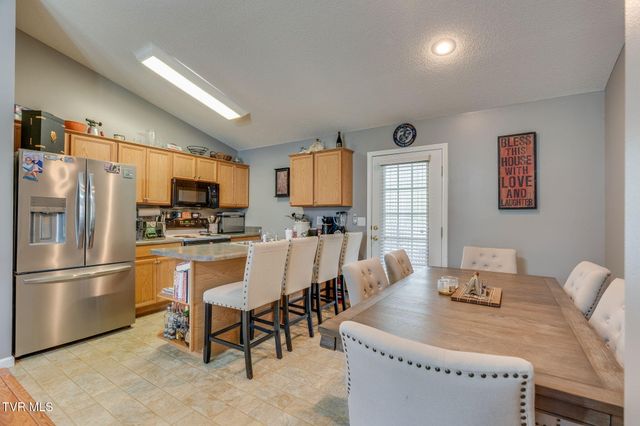 155 Thelma Hannabas Lane, Jonesborough, TN 37659